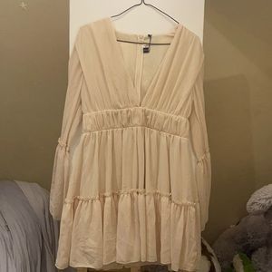 Cream mid size dress, bohemian style. Size medium